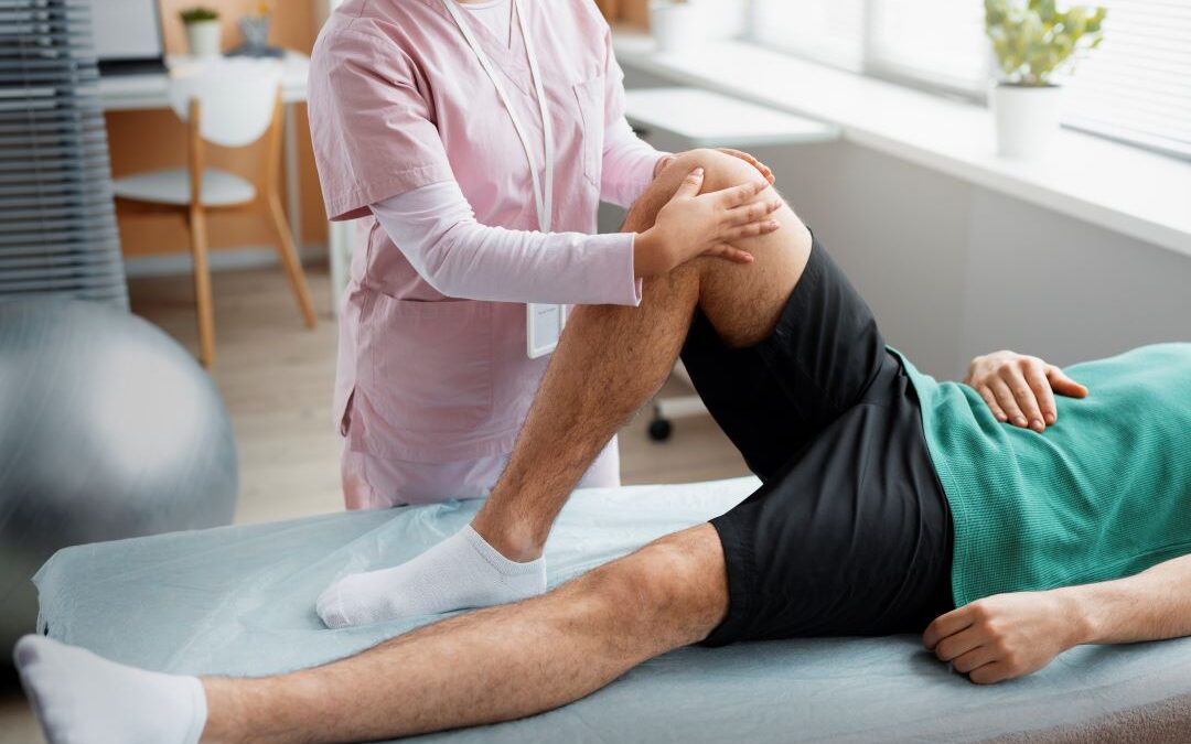 knee joint injury treatment